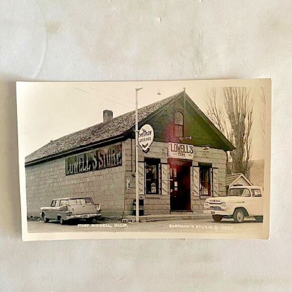 Photo Post Card of Lowell's Store Fort Bidwell, Black &White California Unused - Picture 1 of 4